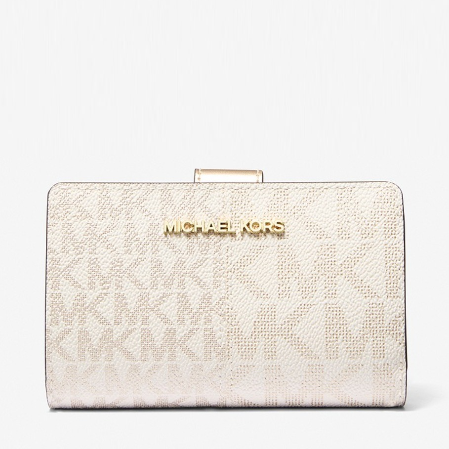 MICHAEL KORS 經典老花雙層中夾 防刮PVC塗層帆布 雙折錢包 長夾 皮夾 M78543 淡金色MK(現貨)▶指定Outlet商品5折起☆現貨【送禮首選★APP下單點數4倍送】