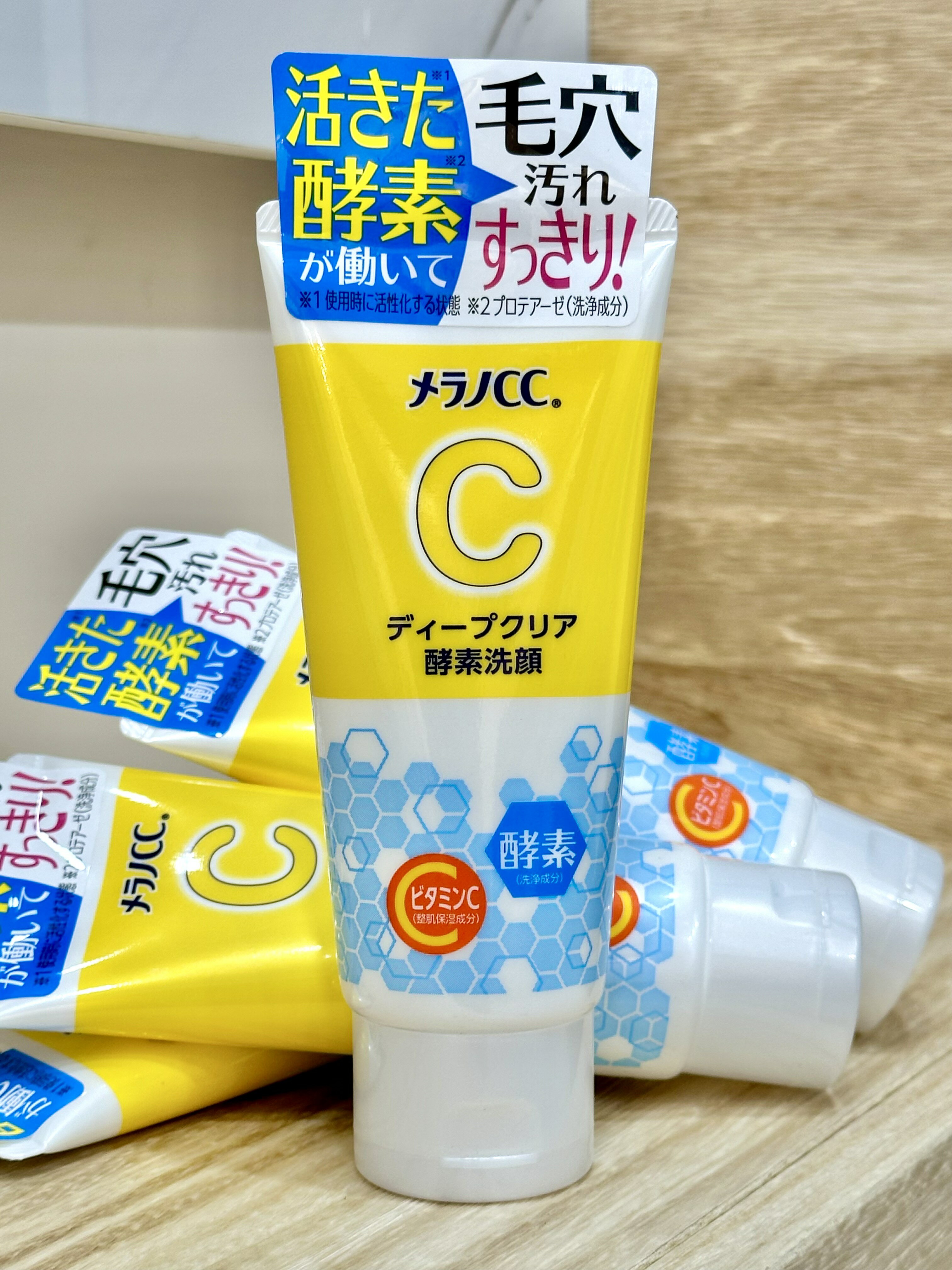 樂敦 Melano CC毛孔清透酵素潔面乳