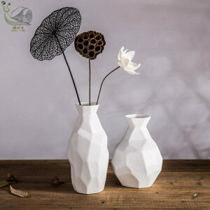 花瓶 現代簡約家居客廳桌面陶瓷花瓶白色擺件創意乾花插花器裝飾品擺設 果果輕時尚