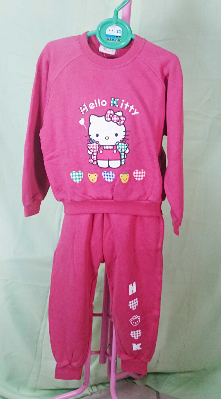 【震撼精品百貨】Hello Kitty 凱蒂貓 衣褲組 暗紅 震撼日式精品百貨