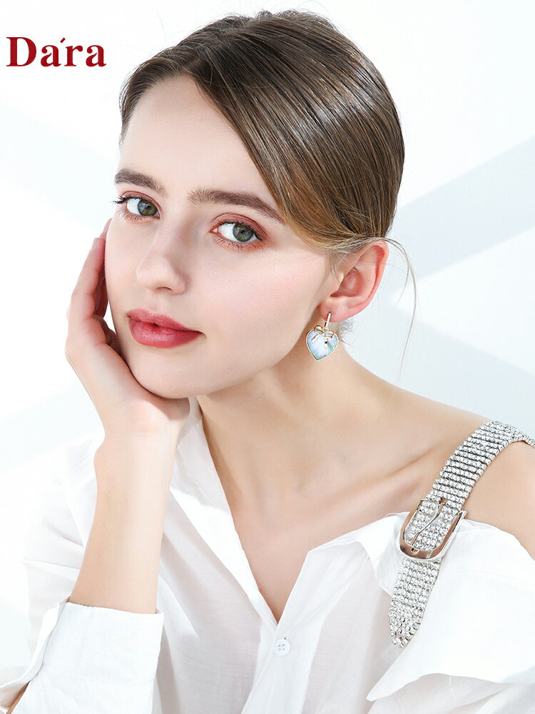 戴拉 925銀針氣質學生少女清新心形耳環 新款潮簡約百搭耳飾
