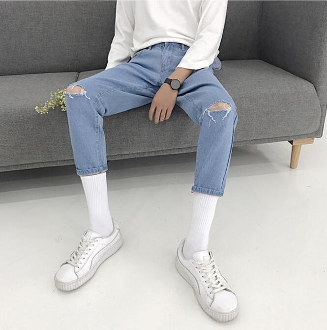 FINDSENSE品牌 男 時尚 潮 修身 小腳 破洞 尾袋特色刺繡圖案 休閒牛仔褲 九分褲 直筒褲