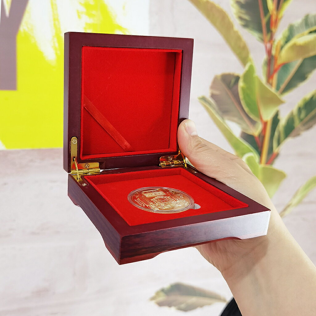 錢幣收藏盒硬幣保護盒單枚紀念幣收納盒中式紅色方形小木盒復古| 協貿國際日用品生活3館| 樂天市場Rakuten