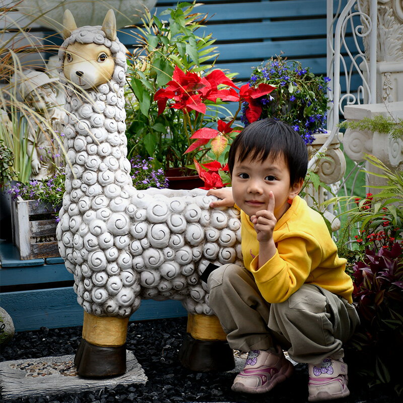 花園裝飾庭院擺件戶外動物雕塑可愛羊駝花盆大號創意植物角幼兒園