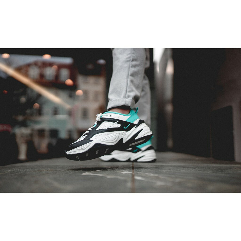 nike monarch m2k