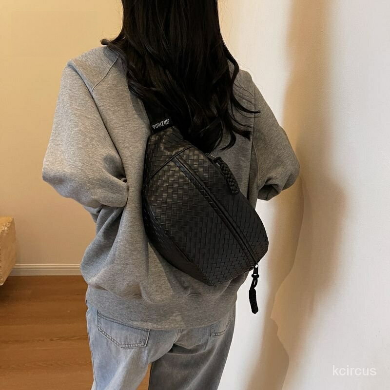 編織質感時尚百搭手機小挎包 純色簡約 胸包女生 側肩包 休閒胸包 單肩斜挎包 霹靂包 胸前包 運動胸包 斜背胸包