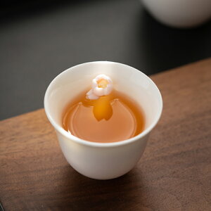 羊脂玉品茗杯個人杯陶瓷單杯功夫茶具茶杯白瓷手工捏花日式主人杯