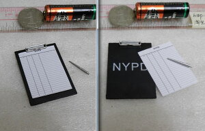 16 兵人 ZCWO 紐約警察 寫字板 記事板 繪畫版 筆 塑料模型