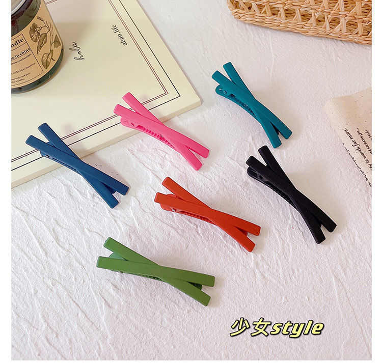 【台灣現貨】時尚配件 髮飾 髮夾 鯊魚夾 大嘴夾 邊夾  交叉劉海夾一字夾髮卡甜美少女心邊夾糖果色一字夾劉海夾側邊頭飾 9