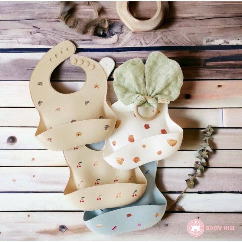 送圍兜收納盒》厚款立體大口袋圍兜 1