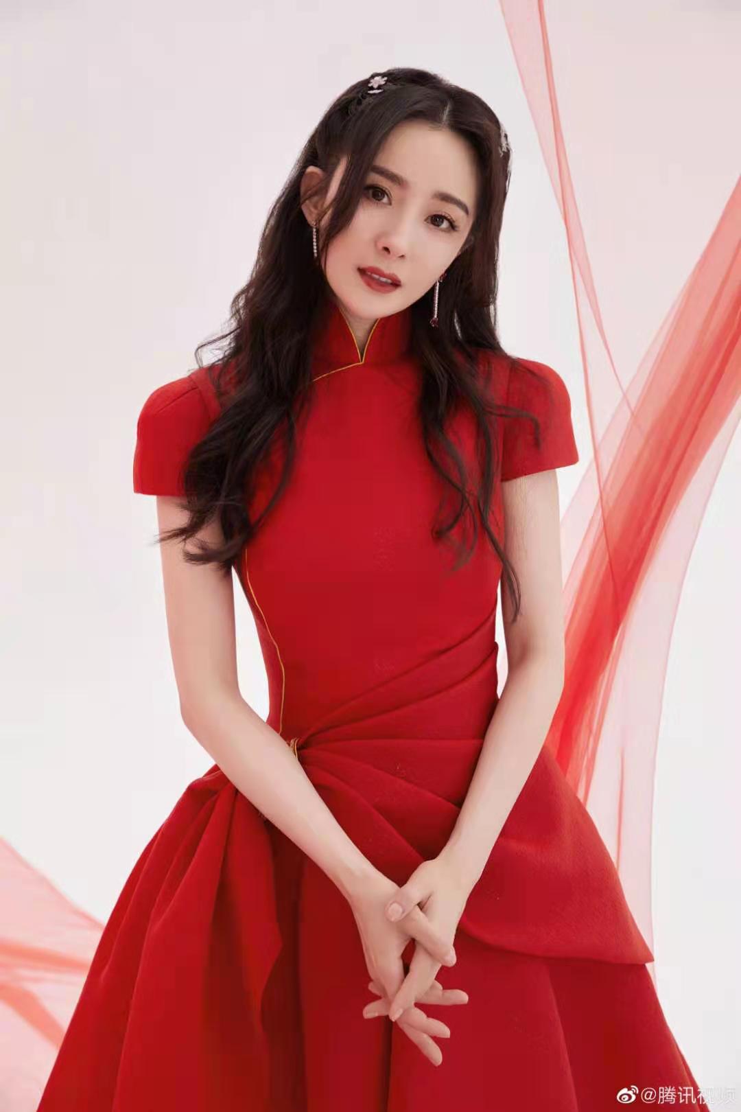 天使嫁衣 明星楊冪紅色短款新娘結婚敬酒訂婚演出婚紗晚禮服17186
