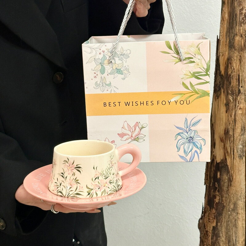快速出貨 公司貨 復古百合花陶瓷咖啡杯碟油畫般高檔精緻套裝下午茶馬克杯伴手禮盒