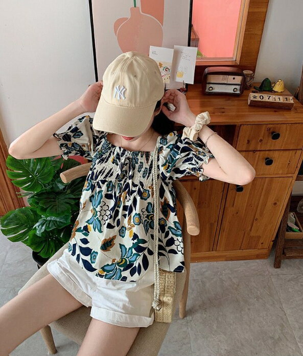 中大尺碼女裝 日系夏季泡泡袖甜美 短袖碎花T恤 碎花上衣 短袖娃娃衫 小眾設計感