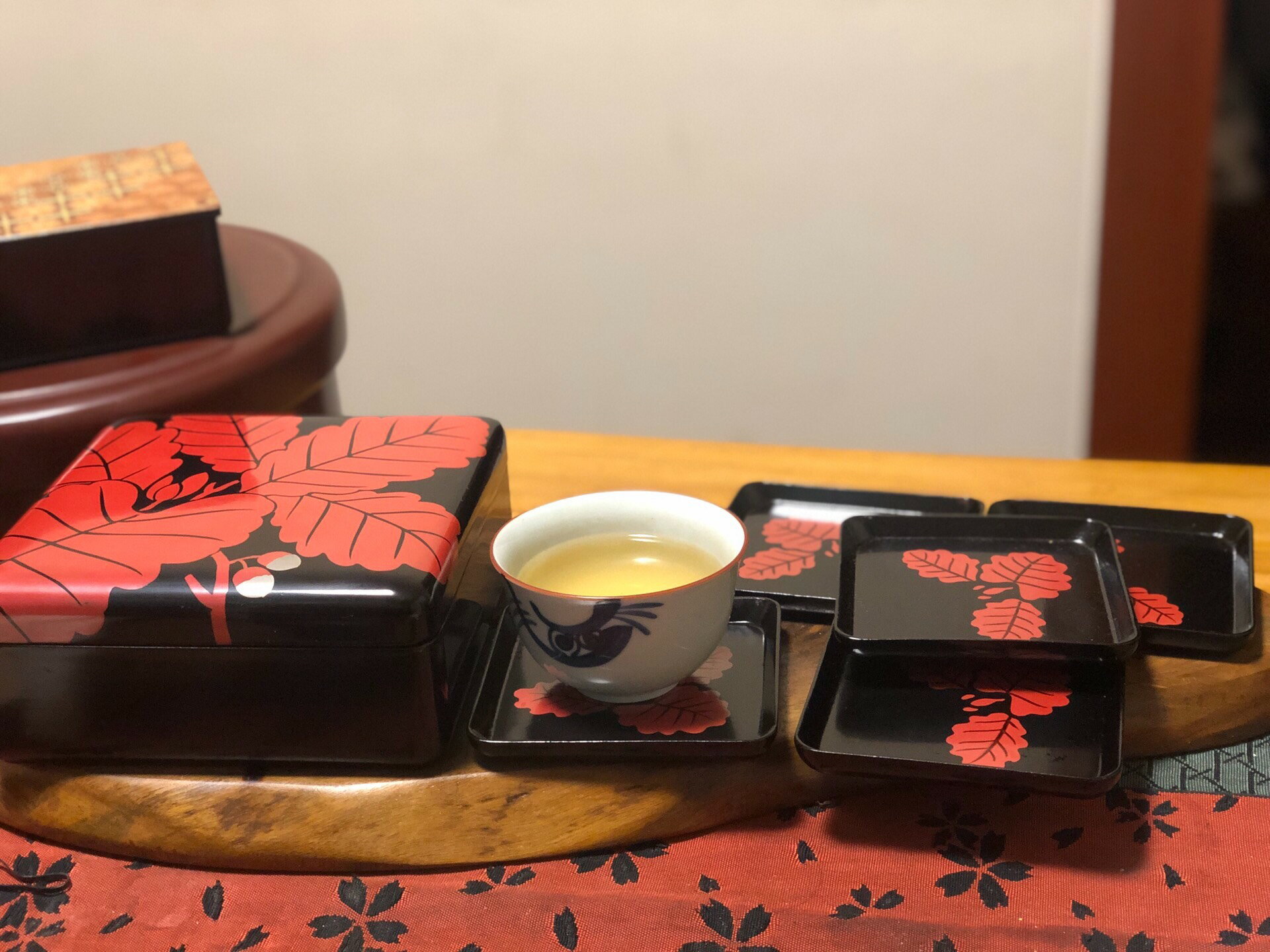 日本中古迴流實木大漆 紅葉花草 食盒收納盒五客杯託食皿 筷子