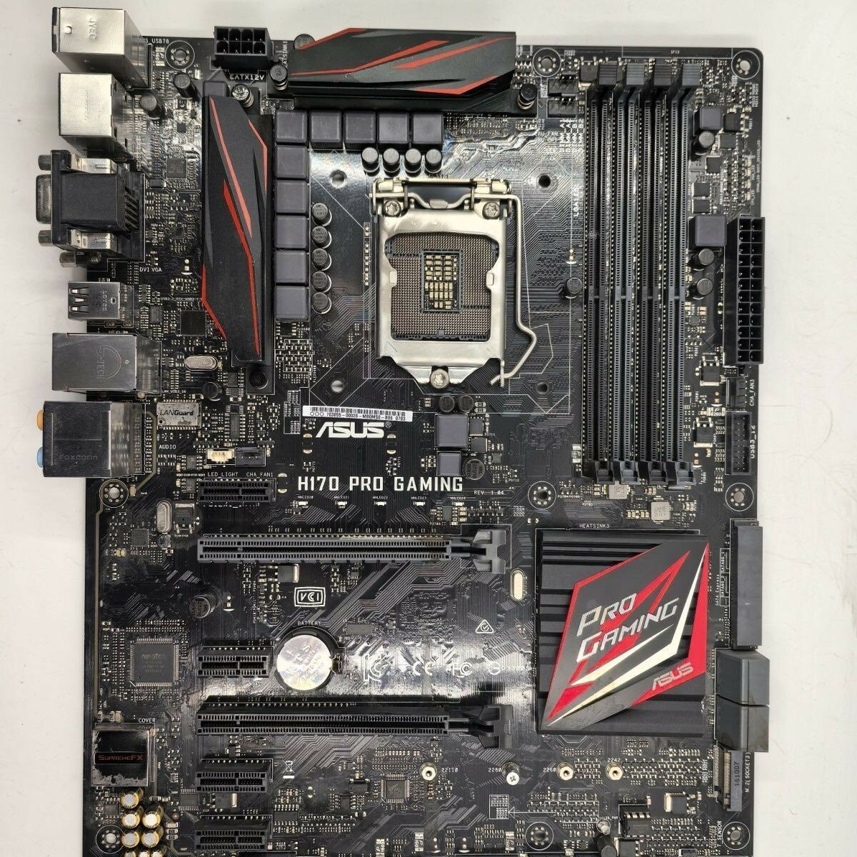 華碩H170 PRO GAMING 豪華大板 支援6代7代CPU DDR4記憶體 電競主機板 高效能電腦組裝 遊戲主機板 ATX規格 二手良品