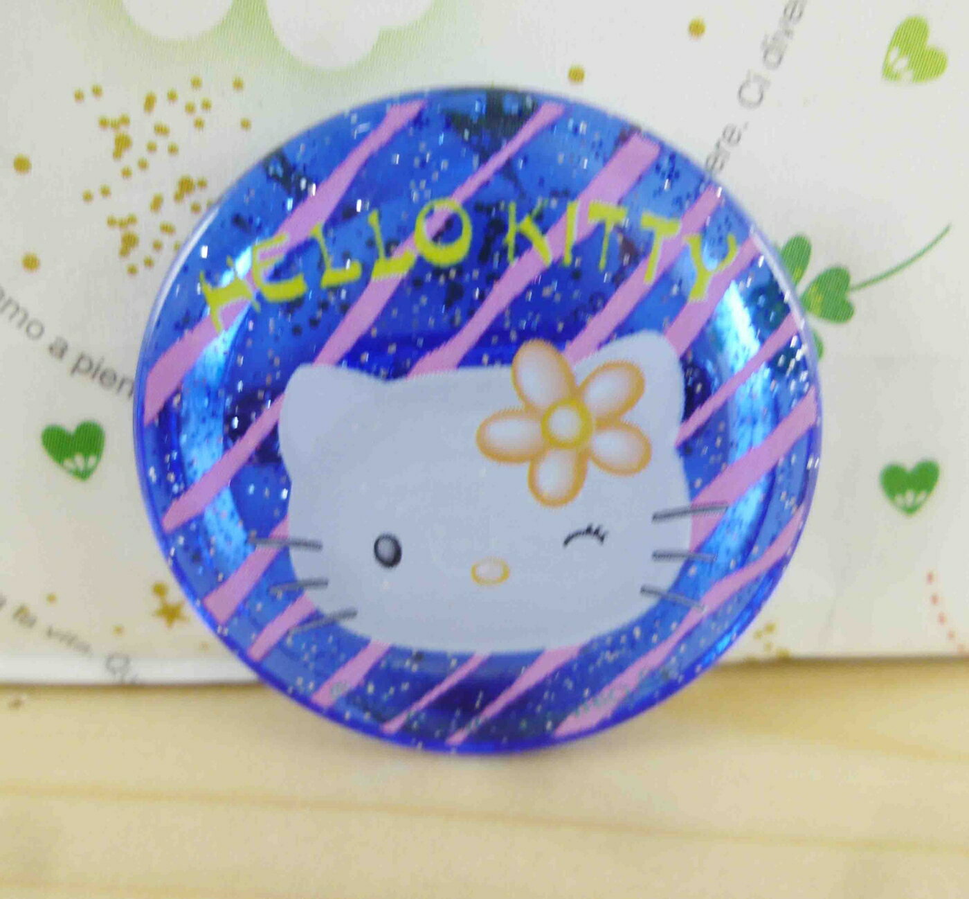 【震撼精品百貨】Hello Kitty 凱蒂貓 KITTY造型別針-圓造型-籃斜線 震撼日式精品百貨