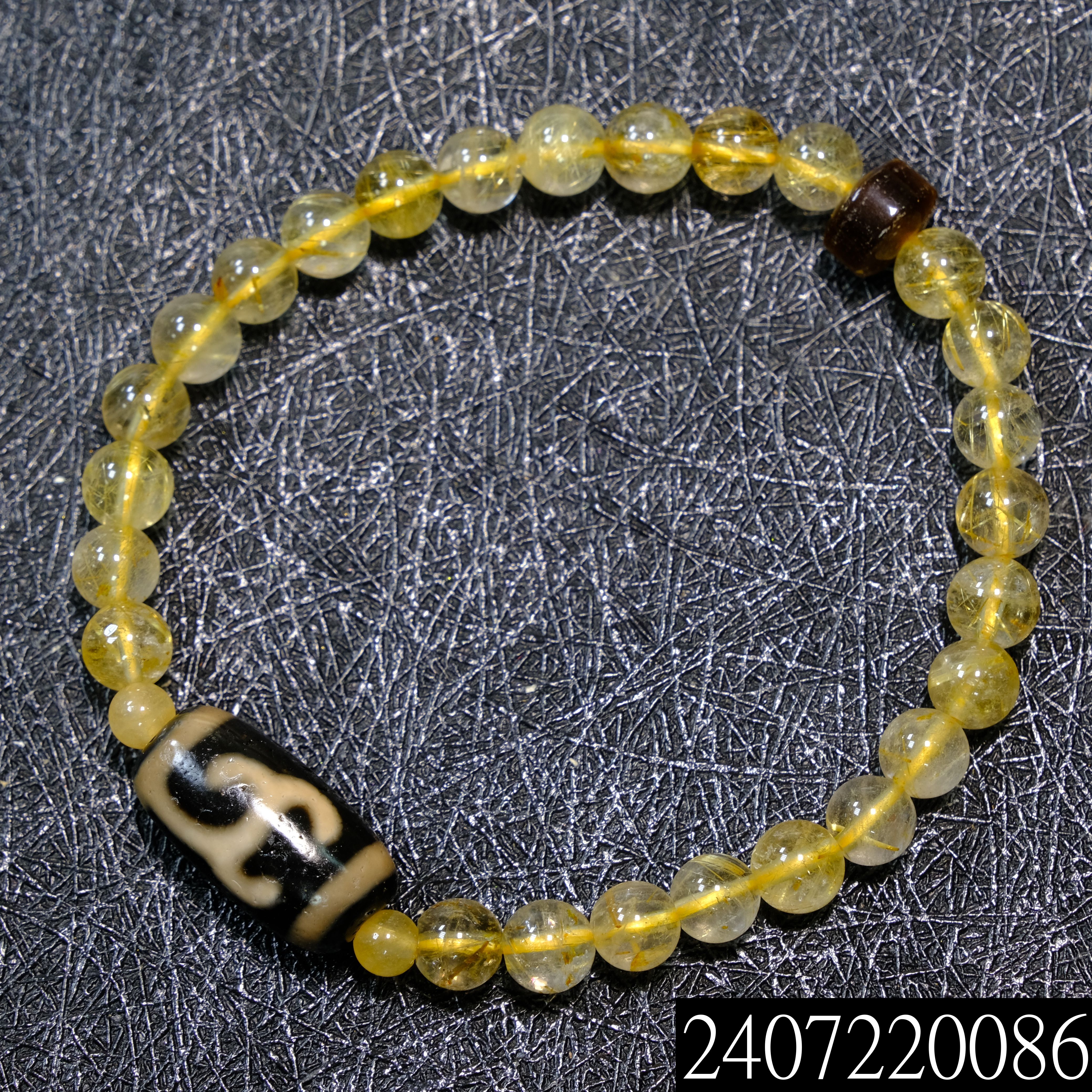 綠度母天珠搭配鈦晶手鍊｜招財、事業、平安、護身