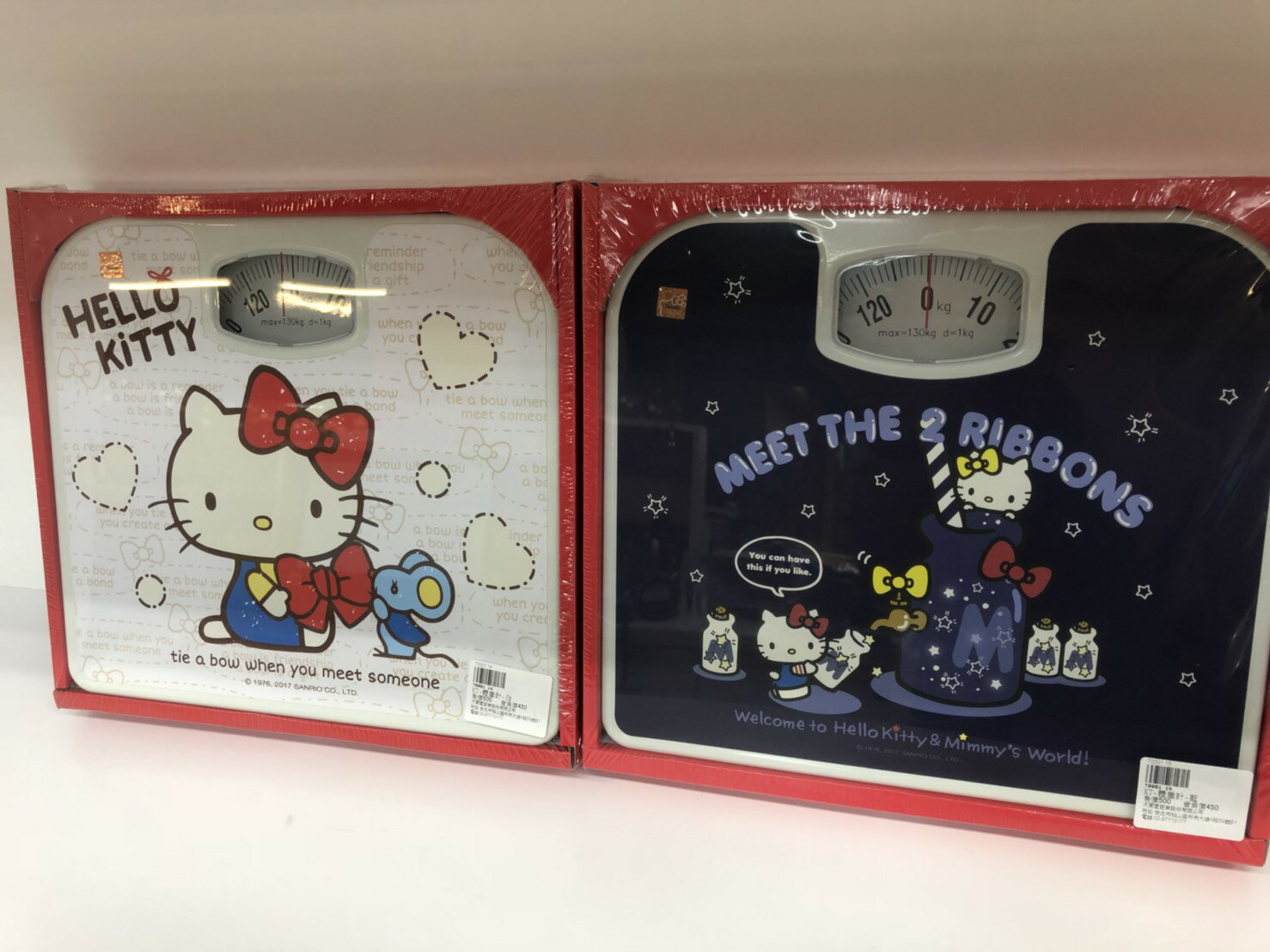 KITTY體重計 側坐 拿蝴蝶結 小老鼠 牛奶工廠體重計 星空 牛奶瓶 雙胞胎 三麗鷗 量體重 正版授權 T0001 14-T0001 15