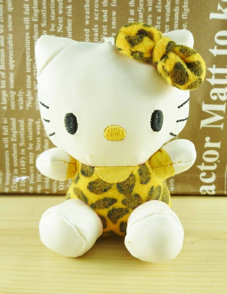 【震撼精品百貨】Hello Kitty 凱蒂貓~日本SANRIO三麗鷗 KITTY絨毛娃娃吊飾-皮豹紋(M)*18006