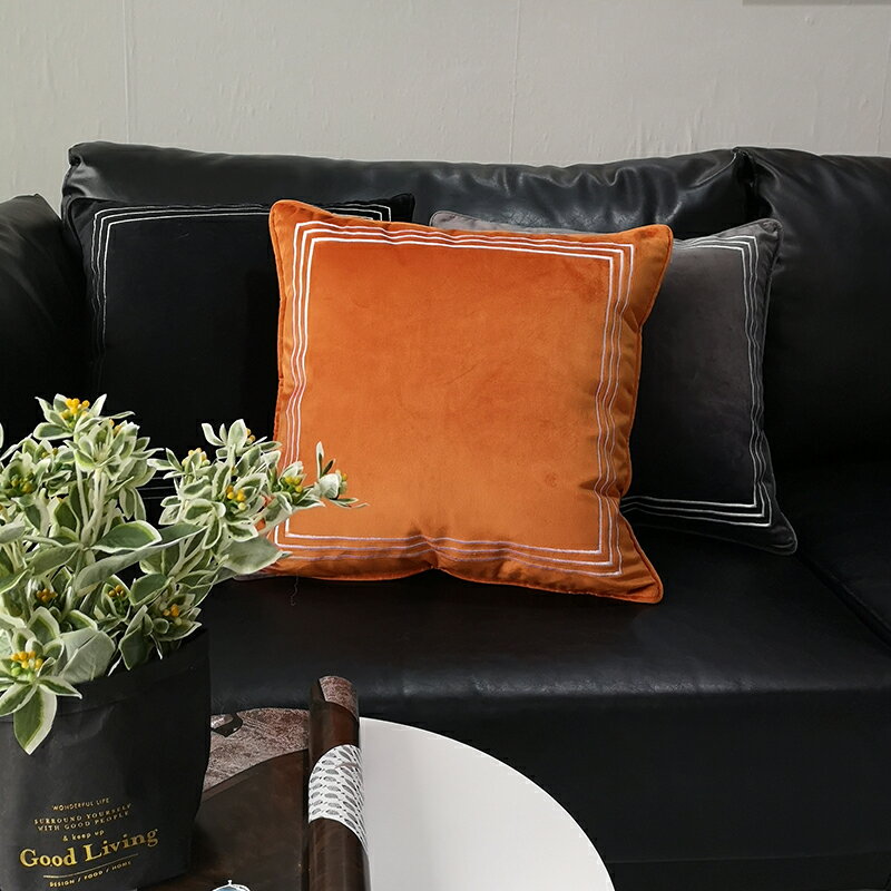 現代美式歐式北歐天鵝絨絲絨刺繡抱枕純色簡約樣板房橙色幾何靠墊