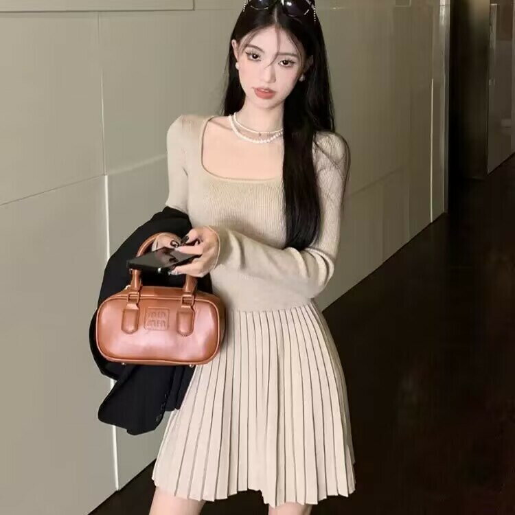 FUXI 長袖洋裝女 針織洋裝 氣質顯瘦針織裙 連身裙 百褶裙 性感方領中長裙 收腰修身內搭裙 連衣裙 女生裙子