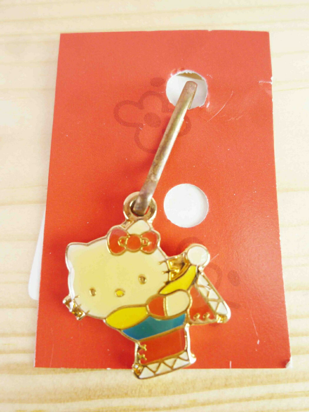 【震撼精品百貨】Hello Kitty 凱蒂貓 KITTY吊飾拉扣-滑雪 震撼日式精品百貨