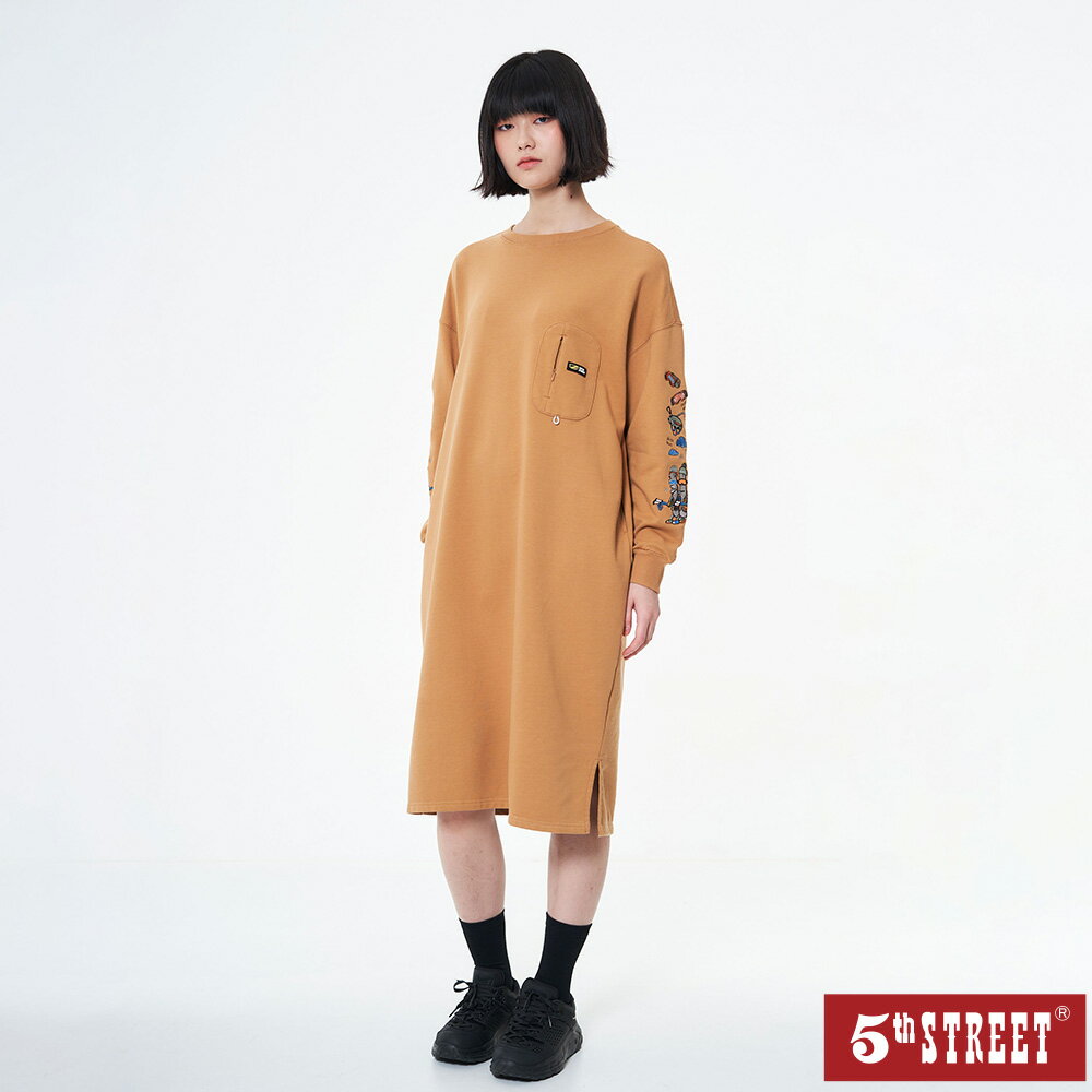 女露營道具長版大學T恤-深咖啡【5th STREET】【APP下單享4%點數】 0