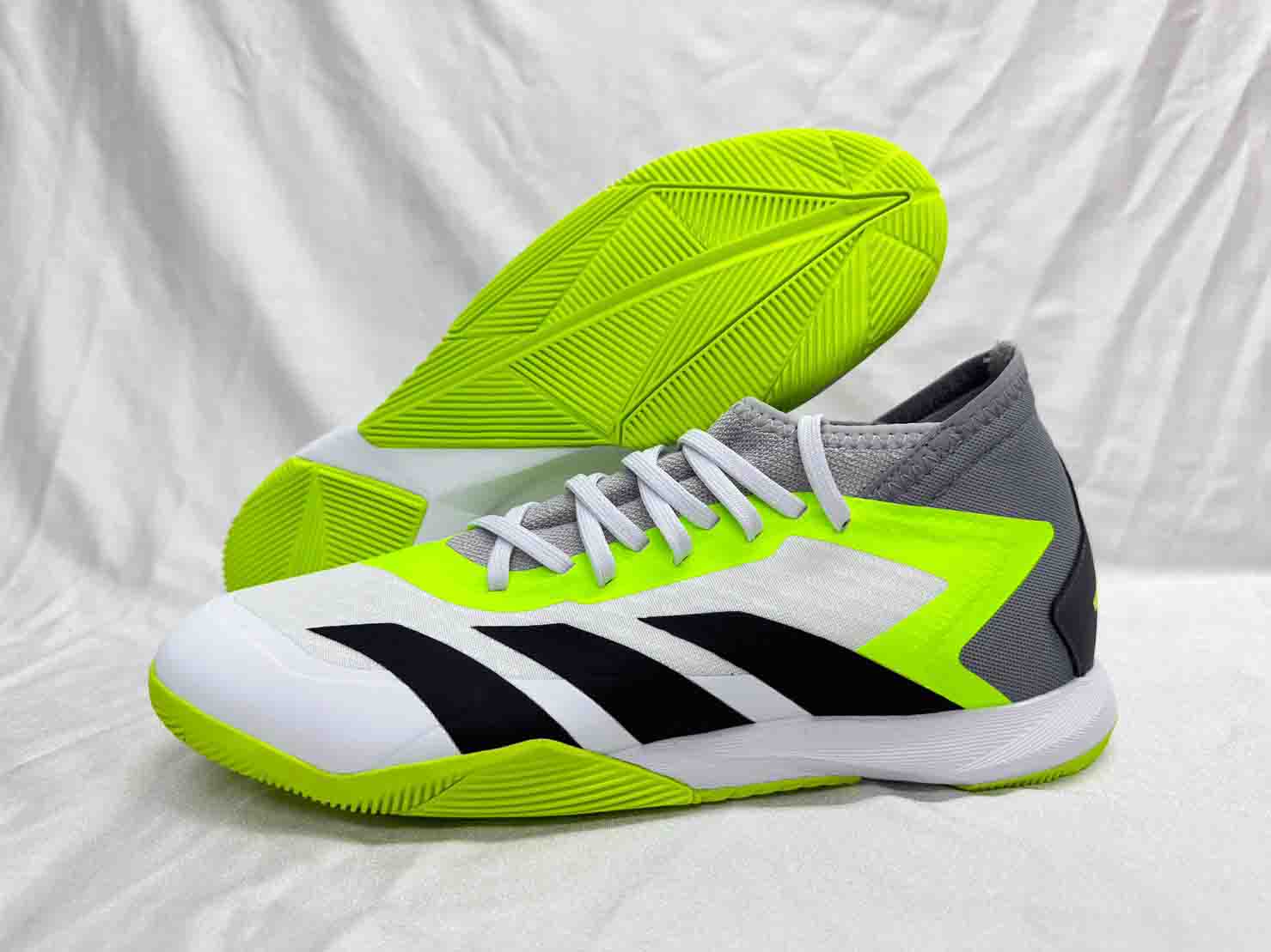 ADIDAS 室內足球鞋 PREDATOR ACCURACY.3 白灰黃 GY9990