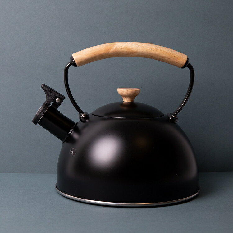 《La Cafetiere》木柄不鏽鋼笛音壺(墨黑1.6L) | 煮水壺 燒水壺
