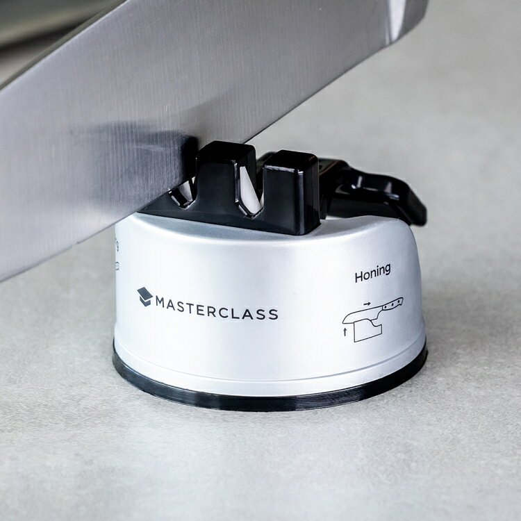 《MasterClass》雙槽磨刀器(銀) | 陶瓷刀磨刀器 輕巧磨刀器