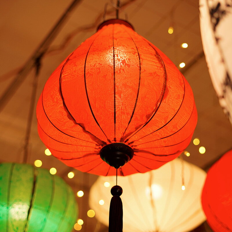 中秋燈籠裝飾商場中庭美陳吊飾越南鉆石水滴燈籠創意防水燈籠掛件 1