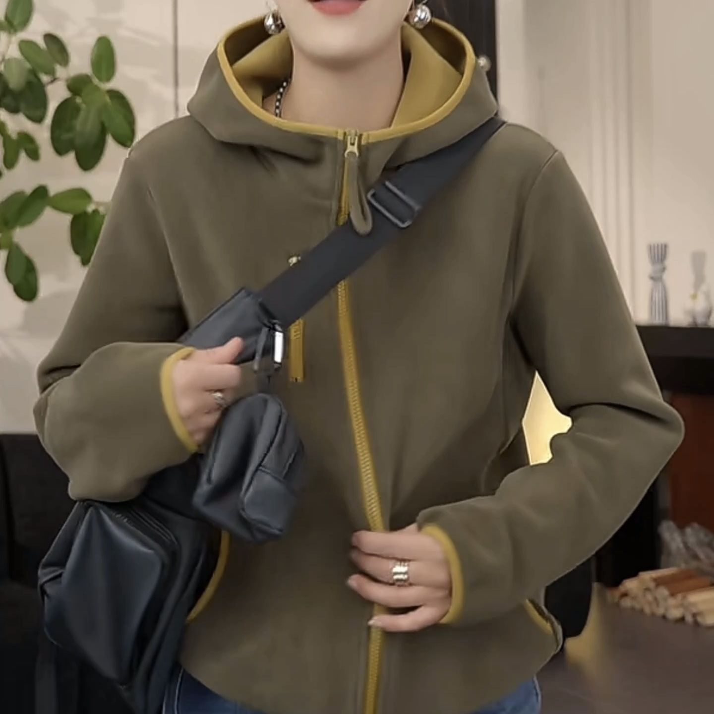 外套 女裝 休閒外套 時尚外套 保暖外套  2025秋冬新款加絨加厚女士連帽防風保暖長袖休閒外套女時尚百搭  治裝激推 5