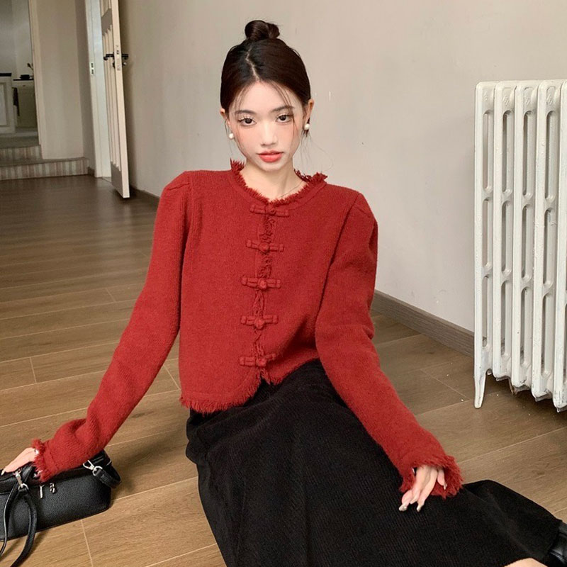 ANNAS 過年戰袍 中國風紅色上衣 紅色旗袍上衣 紅色毛衣 新年 大紅色 喜氣 過年穿搭 龍年毛衣外套 盤扣流蘇 7