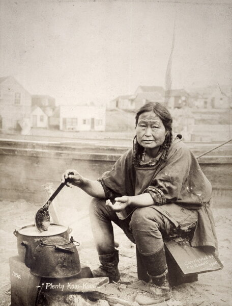 Alaska: Eskimo Woman, 1904. /Nan Eskimo Woman Cooking Out 