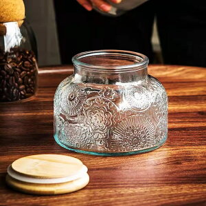 復古浮雕海棠花玻璃儲物罐零食茶葉咖啡豆家用竹木蓋密封罐廚房收納玻璃瓶