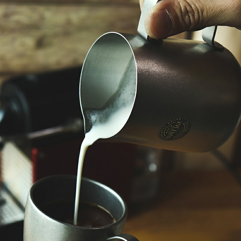 臺灣熱銷 日本青芳製作所Aoyoshi不銹鋼咖啡拉花杯奶泡杯尖嘴拉花缸奶缸