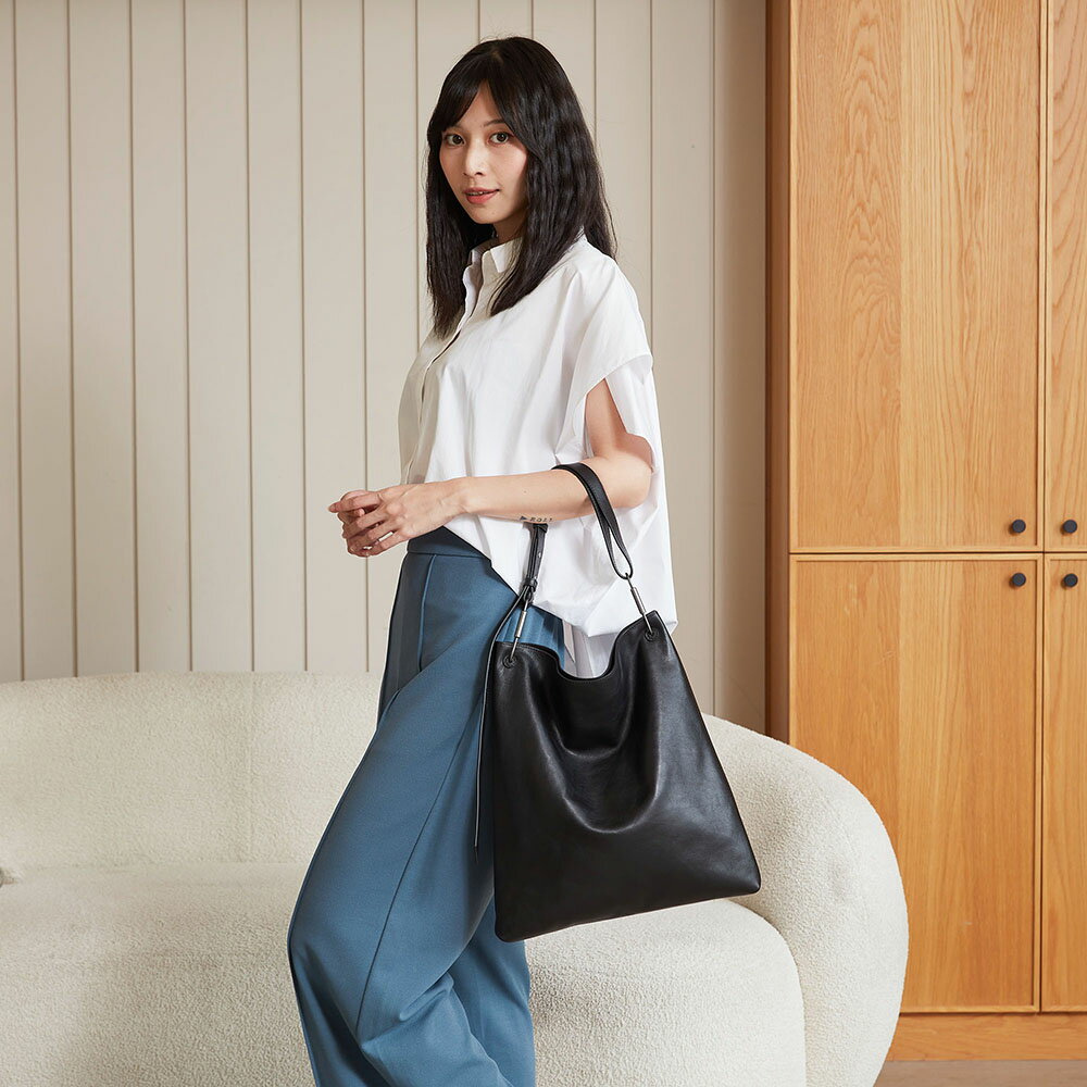 Acute Triangle Hobo Bag 銳角三角側背包 ◆ 手提包/側背包/單肩包 4