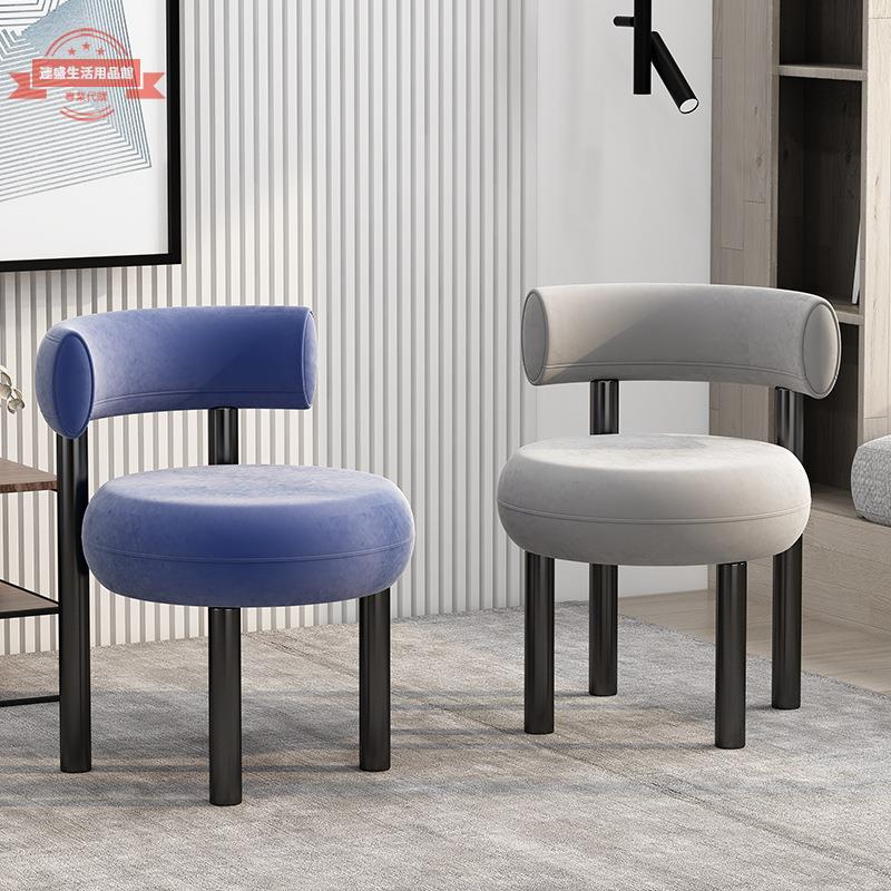 北歐現代輕奢餐椅家用餐廳奶茶店個性設計簡約異型靠背化妝休閑椅
