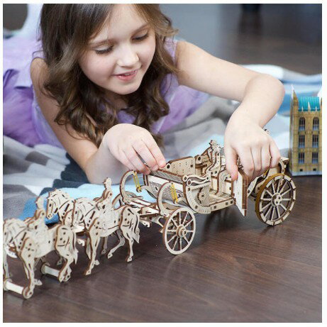 Ugears 自我推進模型 - 皇家馬車來自烏克蘭.橡皮筋動力.機械驚奇 ! 科學玩具 1