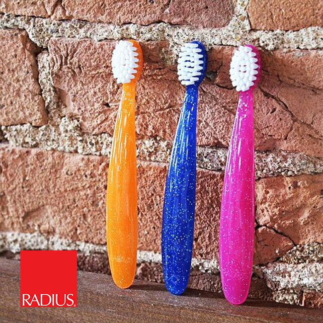 【Radius】雷迪兒美國按摩牙刷 寶寶成長牙刷／18個月+ 三件組(花色隨機)