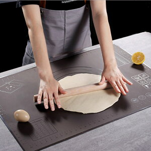 和麵板 日本koziwa大號硅膠揉面墊加厚食品級搟面墊家用面板和面墊防滑【HZ63053】