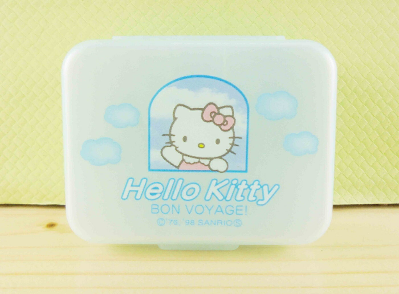 【震撼精品百貨】Hello Kitty 凱蒂貓 KITT空盒-藍天圖案 震撼日式精品百貨