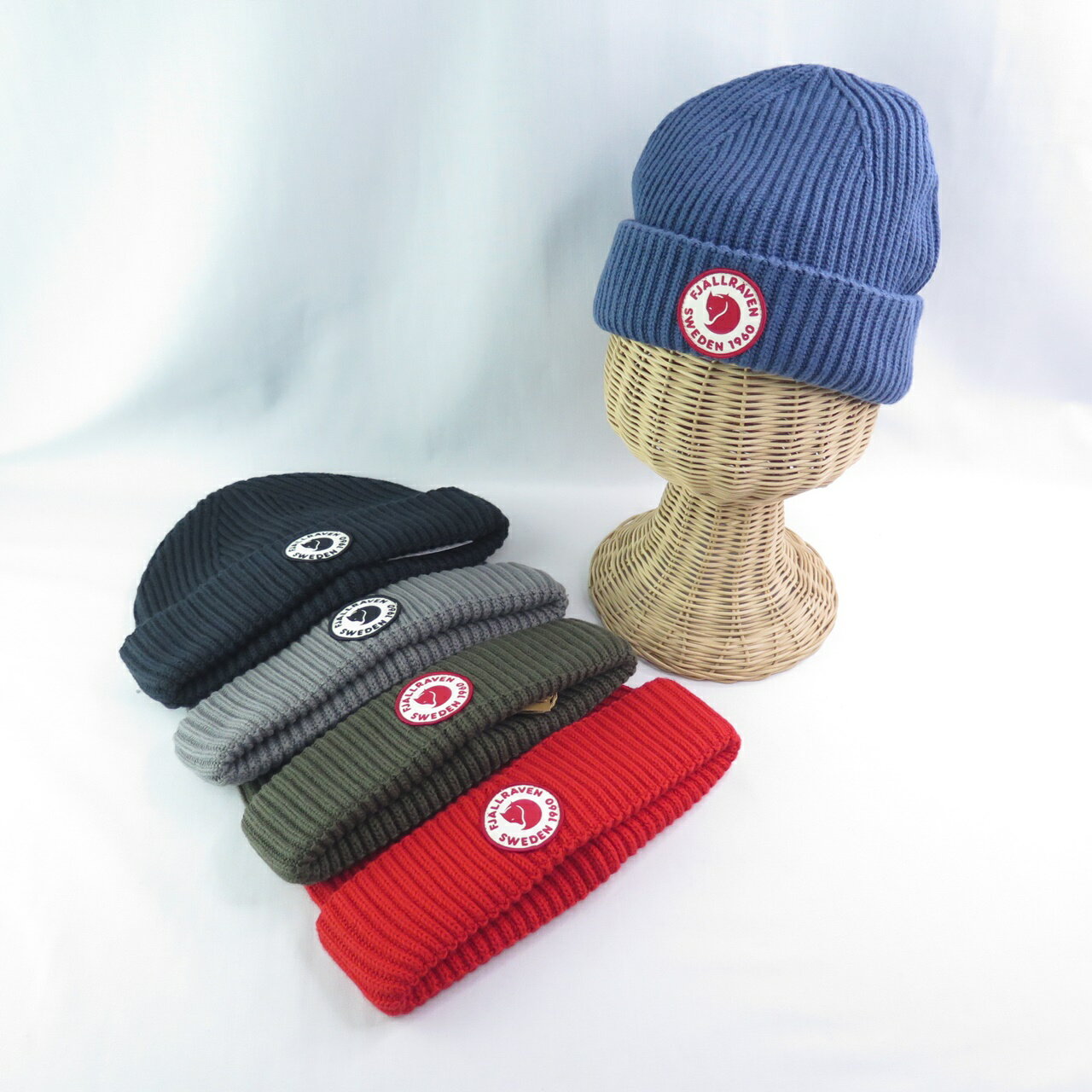 Fjallraven 北極aFjallraven 北極狐 13100234- 1960 Lite Logo Hat 毛帽 羅紋針織帽 保暖狐 13100187- Bergtagen Forever 羊毛帽 雙層羅紋針織帽 保暖