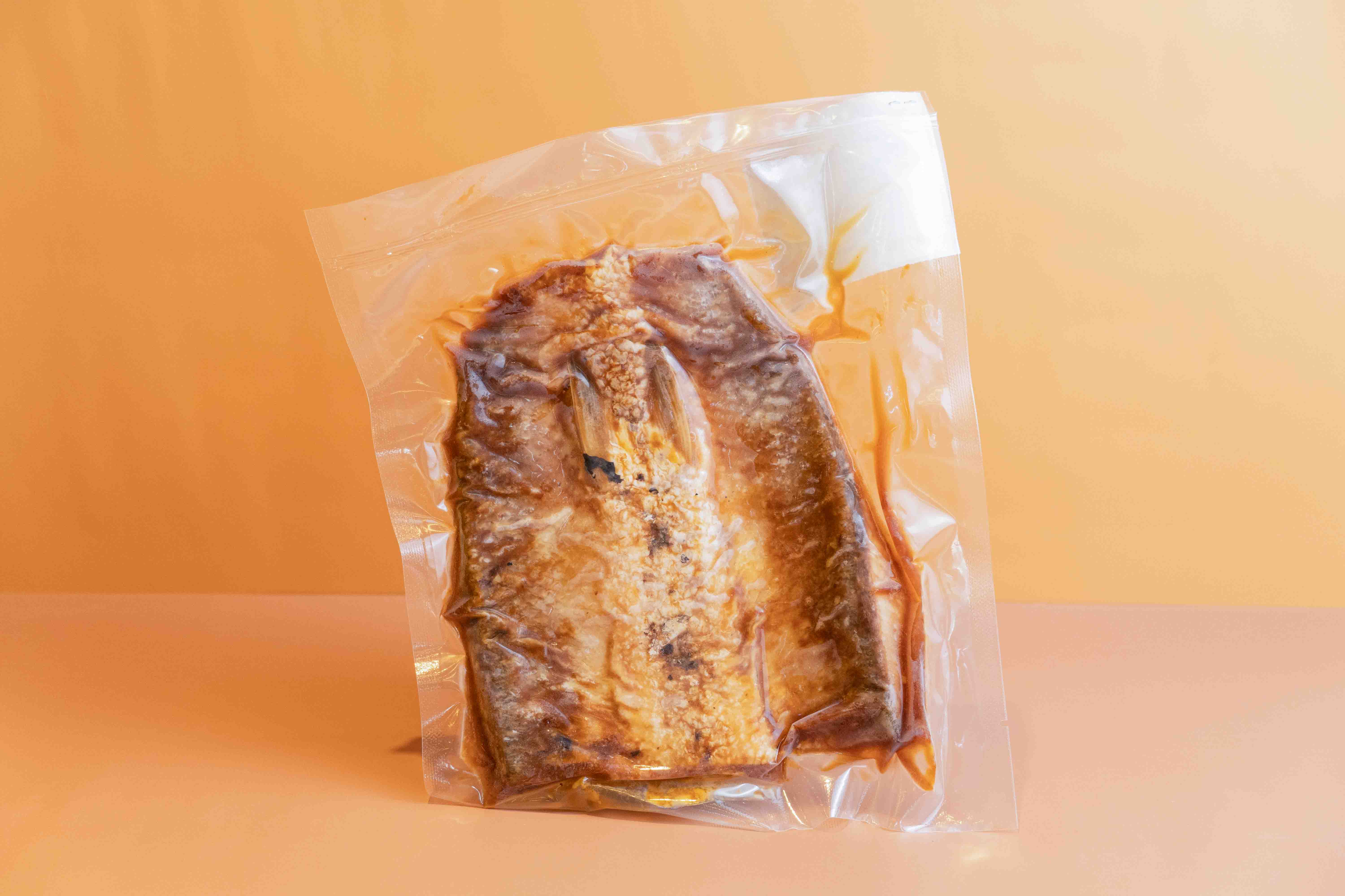 【興義軒】蒲燒蝨目魚肚 海鮮 冷凍直送 宅配 滿3000免運 下飯好食材