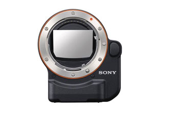 展示機出清! Sony NEX 鏡頭轉接環 (適用 A 接環) LA-EA4 讓全片幅 E-mount 系列相機，透過半透明反光鏡也可享有精準的高速對焦 【APP下單點數 加倍】