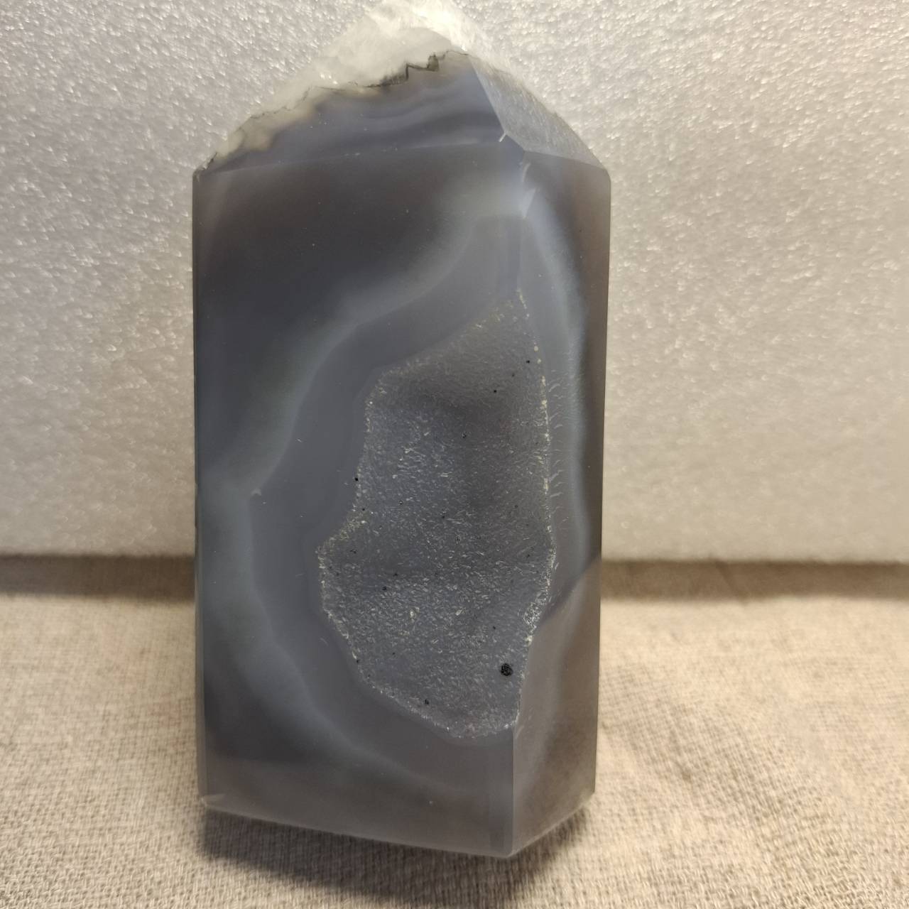 瑪瑙晶洞水晶柱 -藍灰細沙水晶/異象水晶