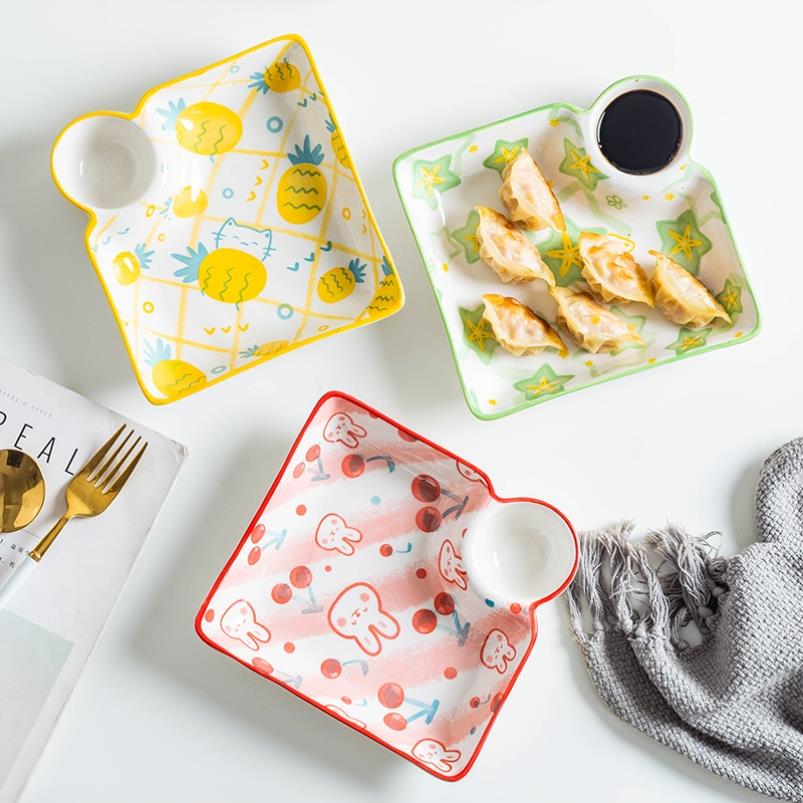 日式餐具餃子盤子家用2021新款網紅分格帶醋碟個性陶瓷盤壽司盤碟