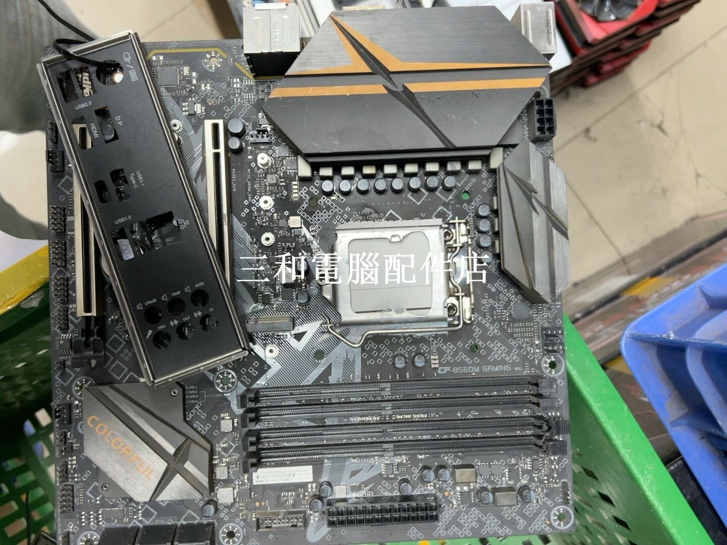 七彩虹B560 GAMING主機板 四片成色新功能完好 支援英特爾十代十一代處理器 雙通道記憶體 獨立顯示卡 雙M2固態硬碟 HDMI DVI VGA USB3.0