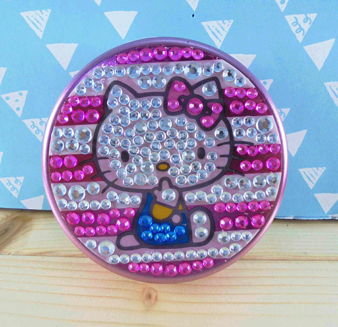 【震撼精品百貨】Hello Kitty 凱蒂貓 KITTY圓鐵盒-粉鑽 震撼日式精品百貨