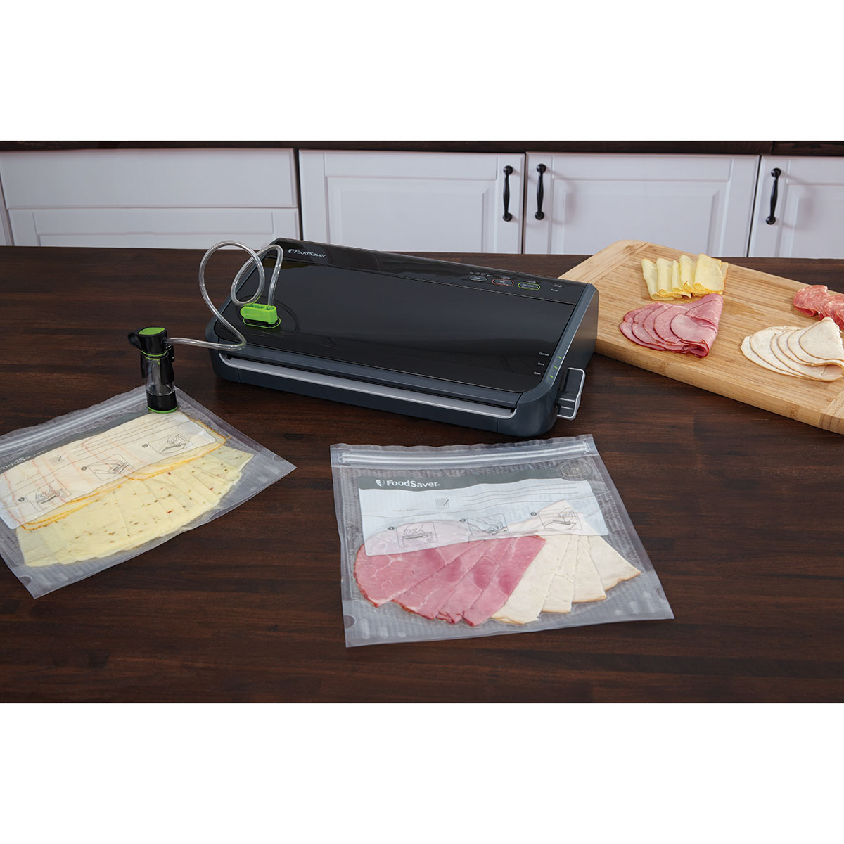 Buybeehive The Foodsaver Fm2100 Vacuum Sealing System Fm2100 000